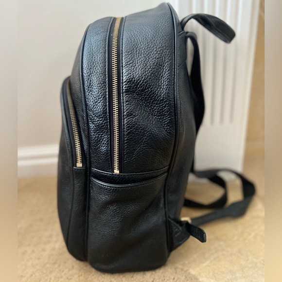 Michael Kors Large Abbey Pebbled Leather Backpack Black with gold hardware - Picture 7 of 14